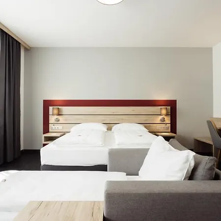 Smart Liv'in Hotel Boheimkirchen