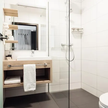 Smart Liv'in 3* Boheimkirchen