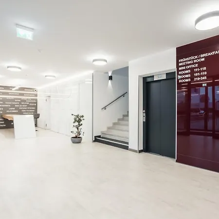 Hotel Smart Liv'in Boheimkirchen