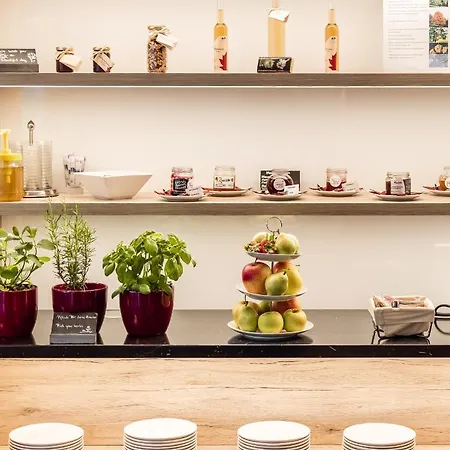 Smart Liv'in Hotel 3*