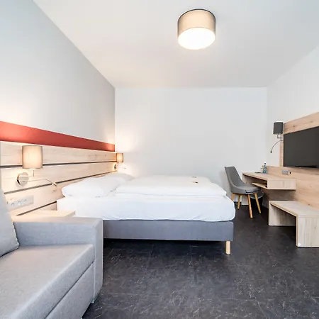 Smart Liv'in Hotel 3*