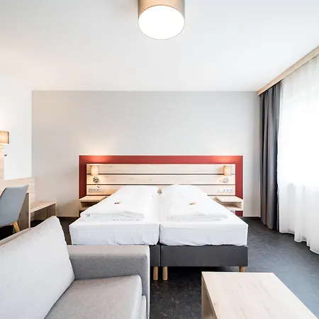 Smart Liv'in Hotel 3*