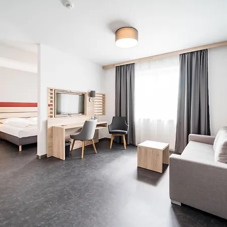 Smart Liv'in Hotel 3*