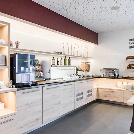 Hotel Smart Liv'in 3*