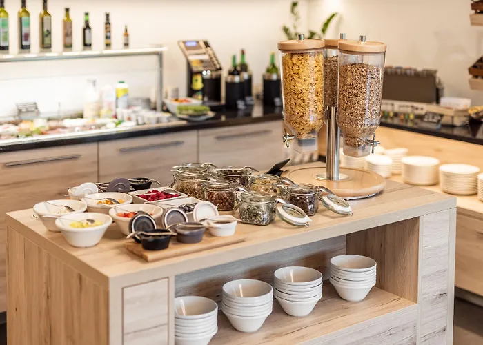 Smart Liv'in 酒店 3*